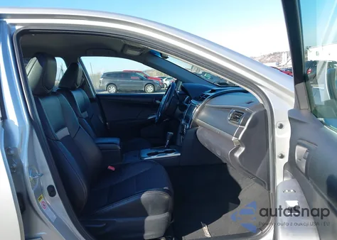 2012 Toyota Camry Se z USA, uszkodzony, nr VIN 4T1BF1FK0CU047124